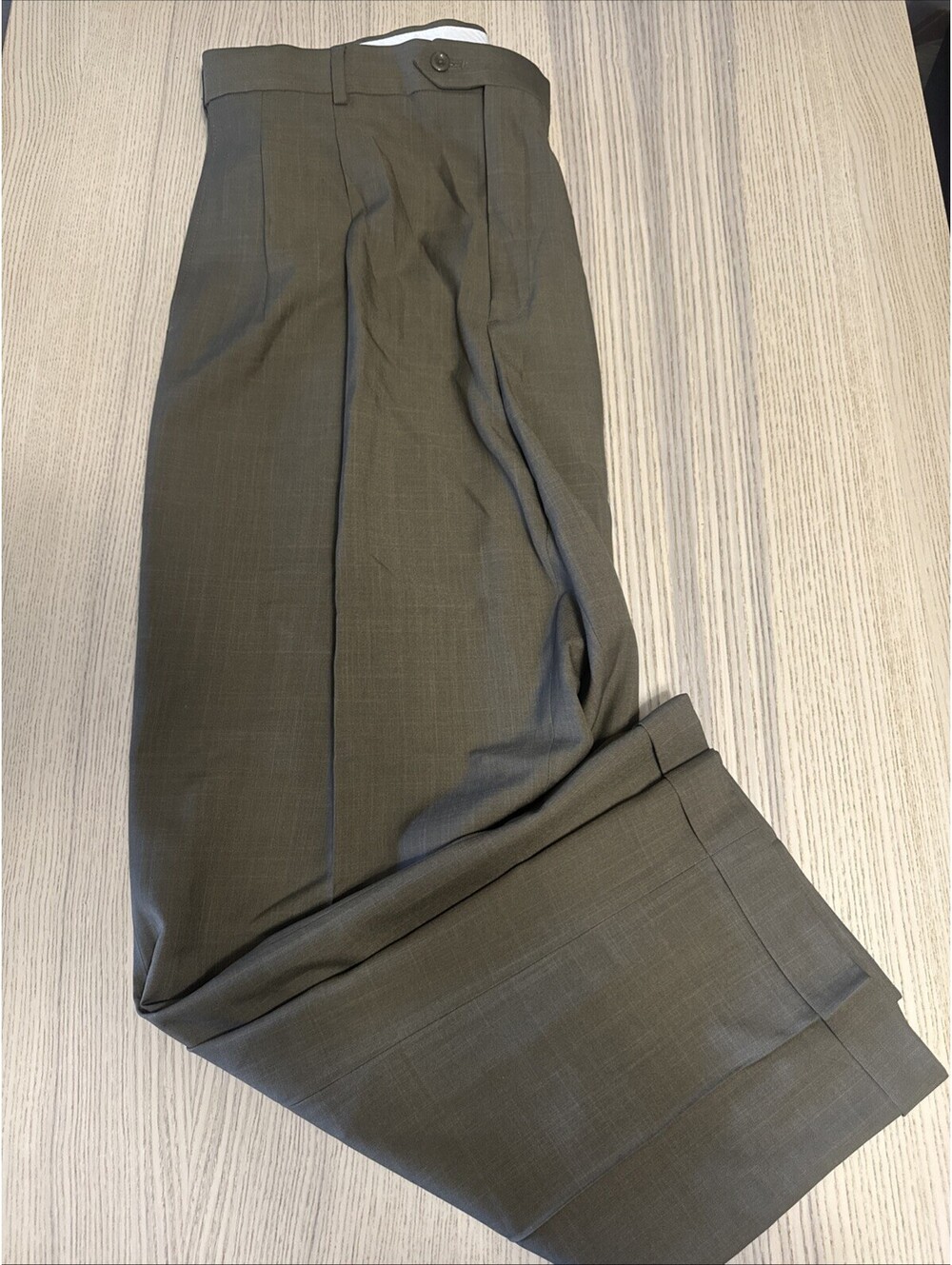 Covington Men’s Pleated Dress Pants 38x32 Olive Green Khaki Trousers Slacks Cuff